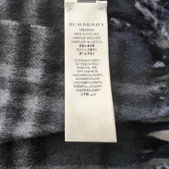 Men’s BURBERRY cashmere scarf - Picture 2 of 3